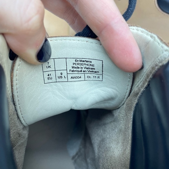 RARE Dr. Martens Tan Persephone 6 Eye Heeled Ankle Boots - Picture 6 of 13